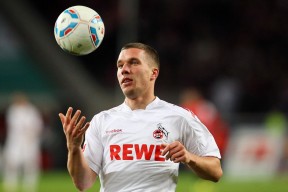 爱游戏娱乐-切尔西在英超联赛中排名第六，英超切尔西足球俱乐部